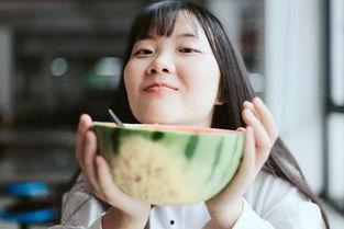 吃瓜少女小周,揭秘娱乐圈幕后故事